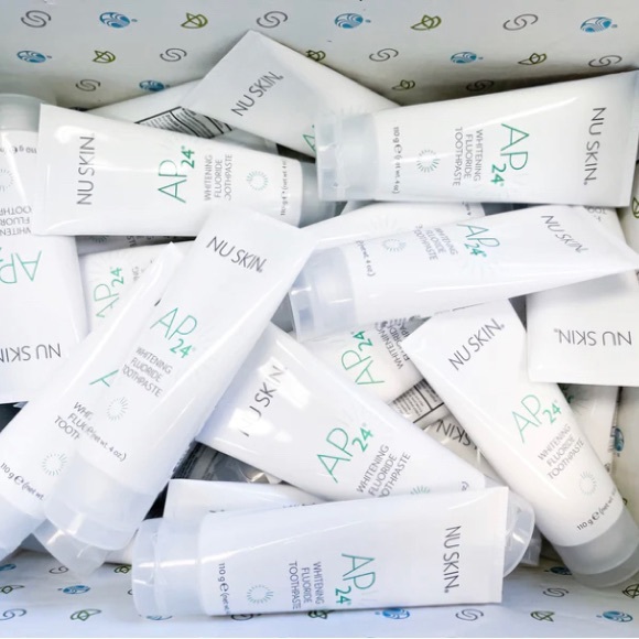 Whitening Toothpaste - Picture 3 of 9